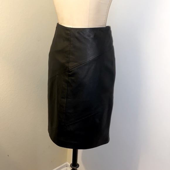 VINTAGE 90’s | LEATHER SKIRT | 4 - Picture 3 of 5